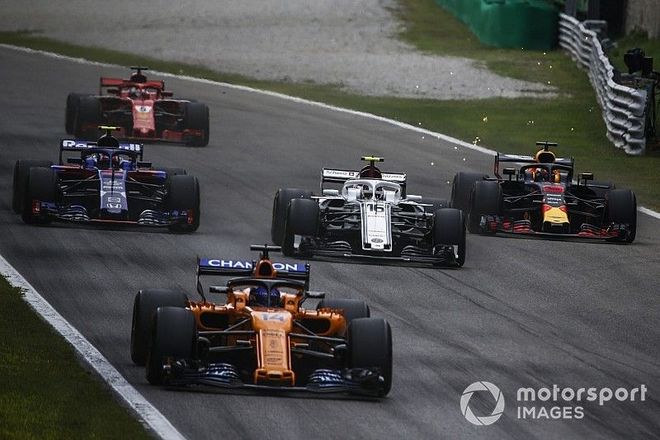 威廉姆斯横扫迈凯伦，汉密尔顿带队取胜
