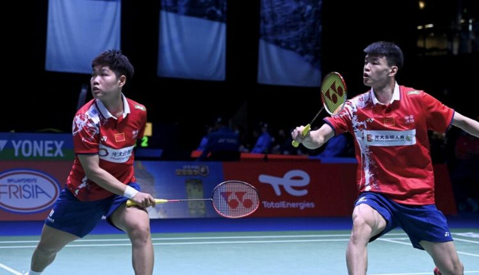 德国队轻取韩国队,黄鸭组合惊艳四座 德国队轻取韩国队,黄鸭组合惊艳四座