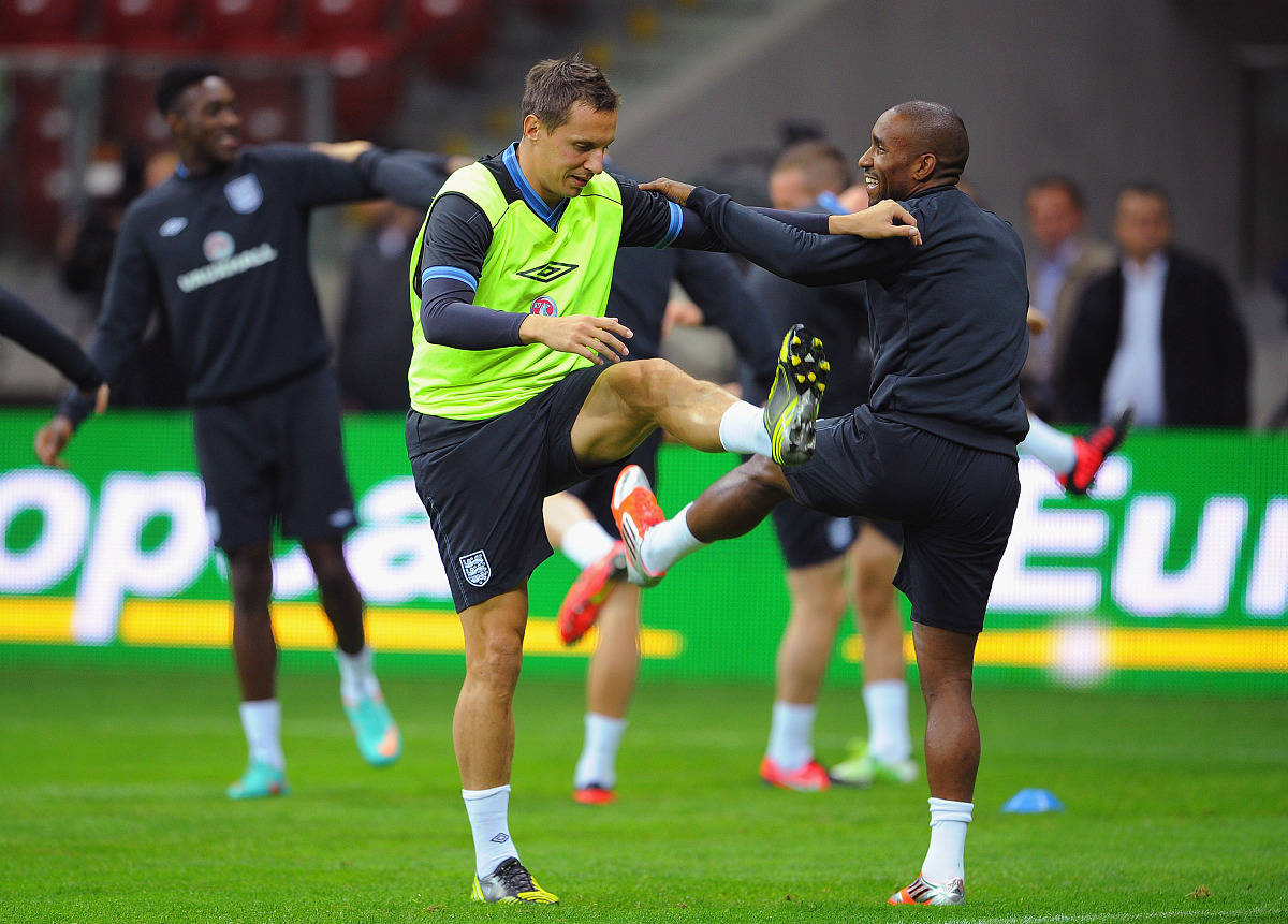 意大利再次痛失一分，波兰继续稳居小组头名