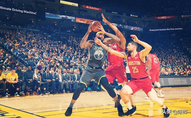 四川队险胜辽宁队，哈登刷新纪录