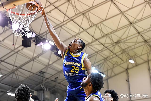 老鹰队球员个人表现亮眼,连续多场比赛进步顺利 老鹰队球员个人表现亮眼,连续多场比赛进步顺利