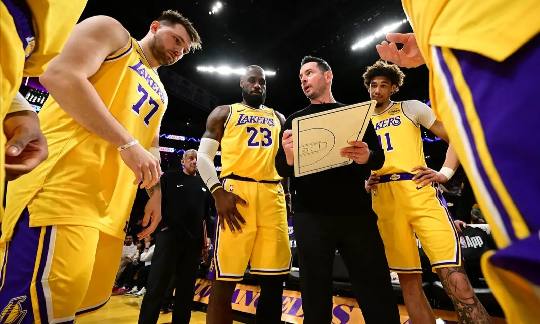 湖人绝杀浙江队,霍勒迪带队取胜 湖人绝杀浙江队,霍勒迪带队取胜