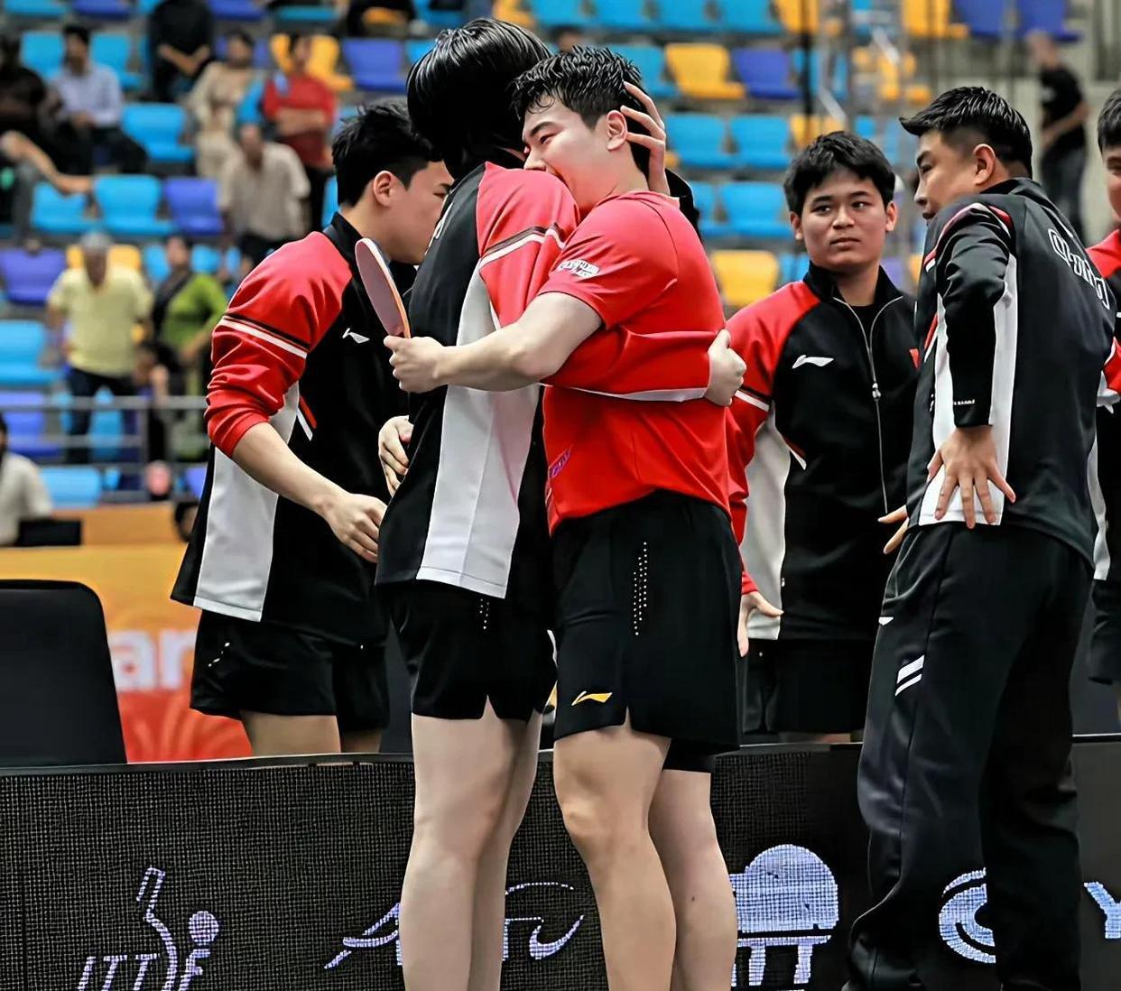 英国乒乓球队逆转日本乒乓球队,王皓制霸全场 英国乒乓球队逆转日本乒乓球队,王皓制霸全场