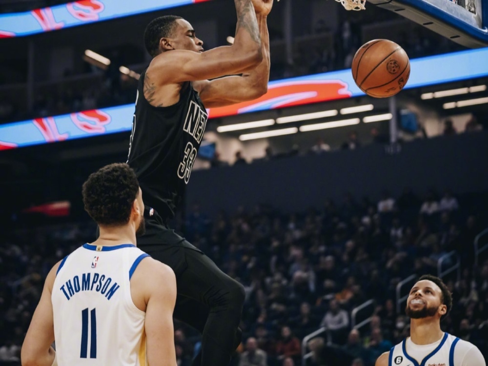 激烈比赛终结,胜者雄姿英发 激烈比赛终结,胜者雄姿英发