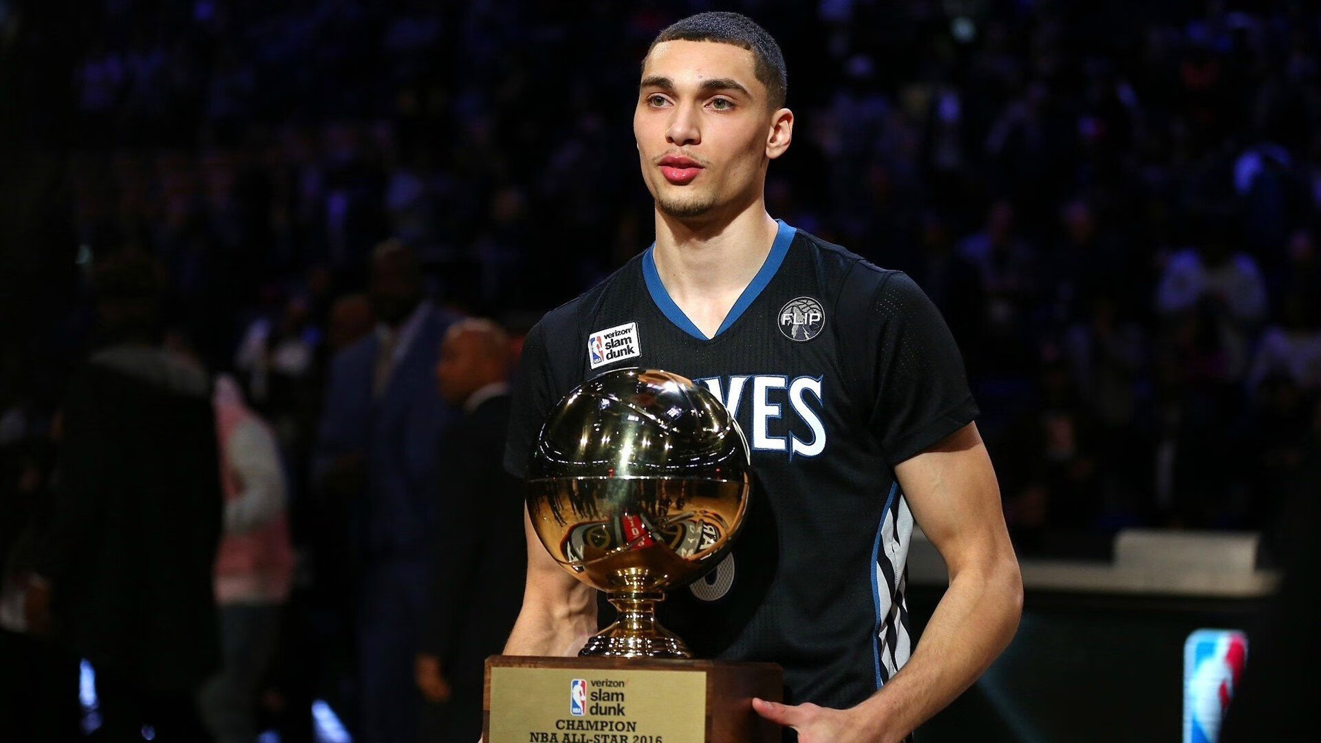 意甲焦点战之夜，卡马文加完美发挥，诠释现代中场新定义