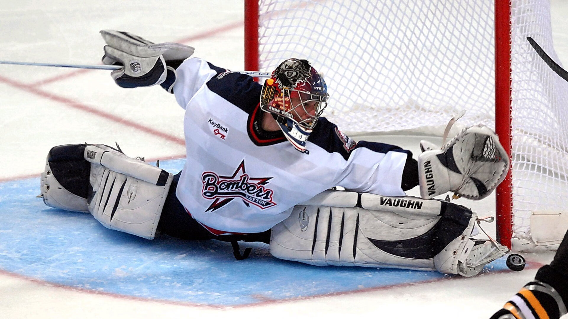 范弗利特单骑救主,鹈鹕铁血防守强行终结步行者连胜势头