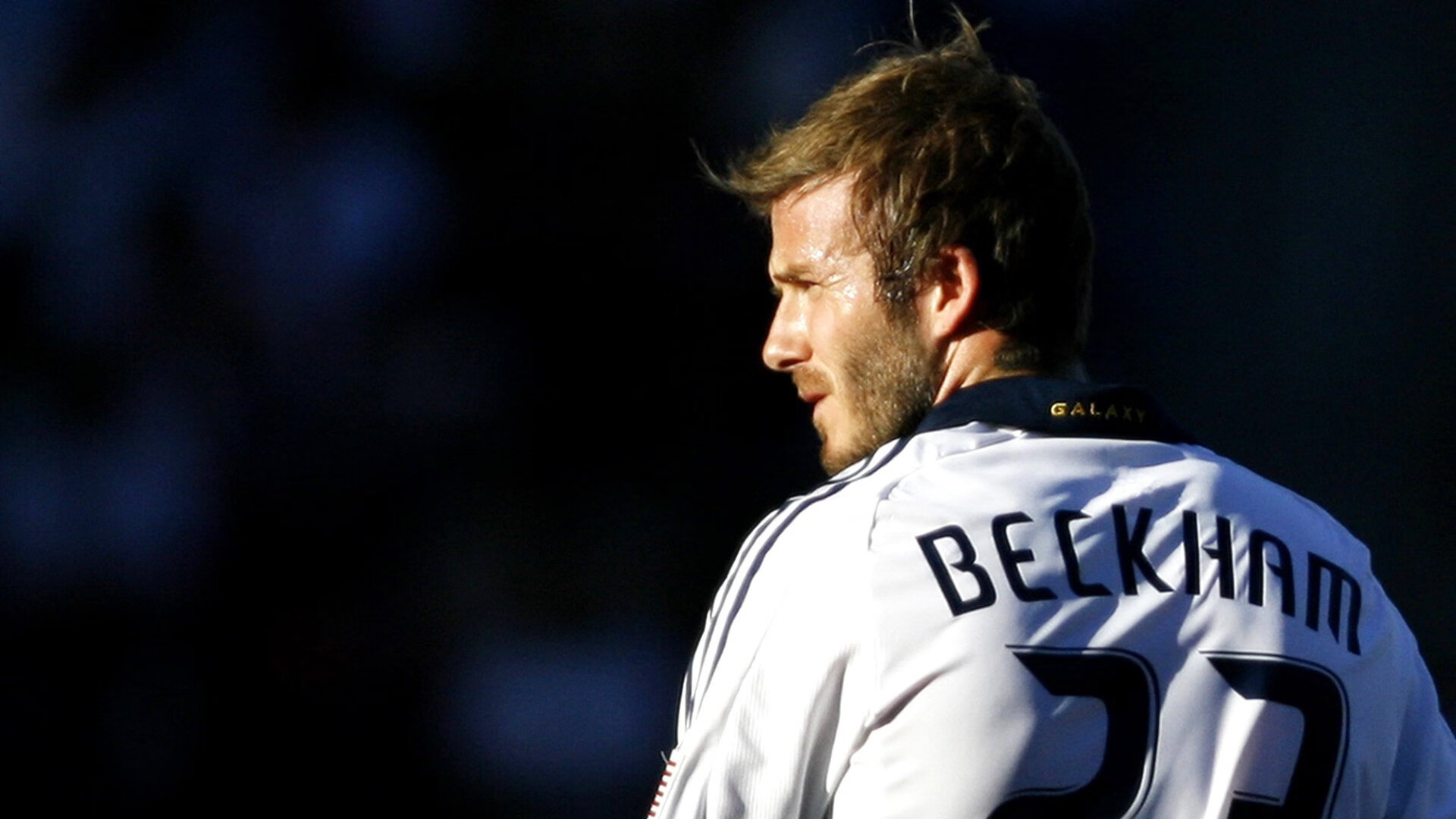 那不勒斯完胜德国，莱万独扛全队，改写欧洲足球格局的一夜